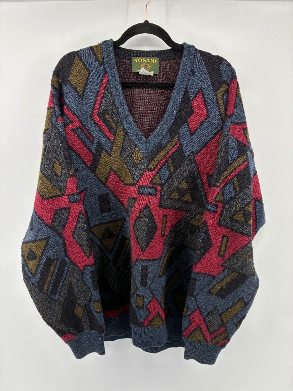 MASSIVE $10 SALE Vintage Wool Blend Men's Sweater in Red and Black